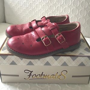 Classic “Danielle” red footmates